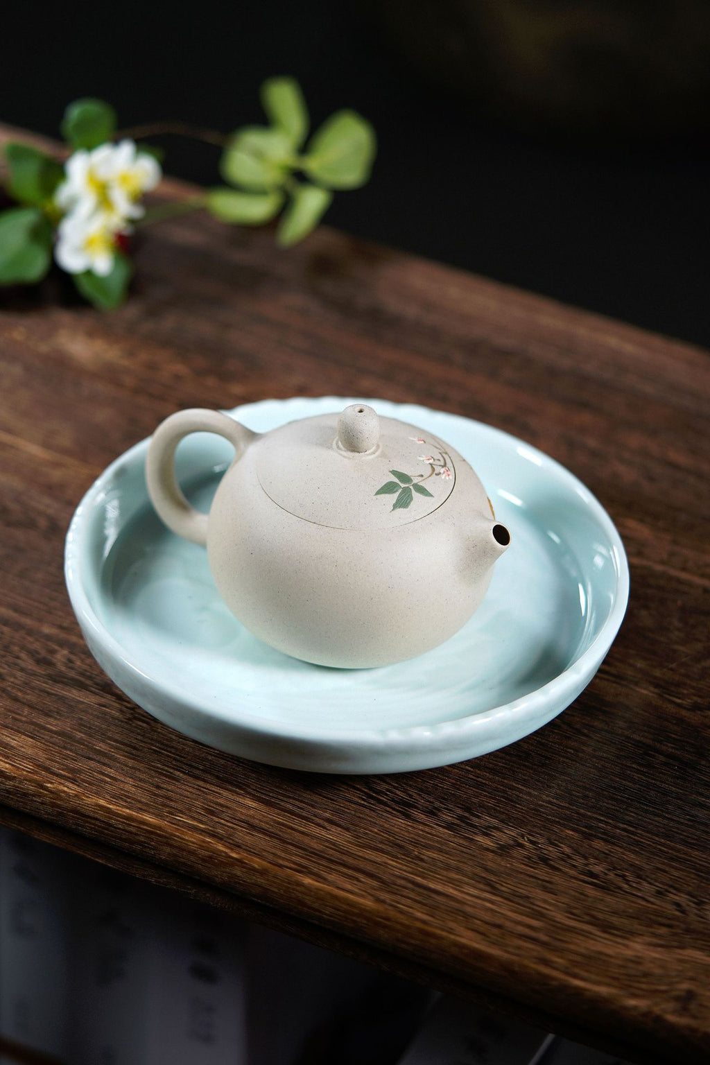 Bai Duan Ni Xishi Teapot - Peony Relief