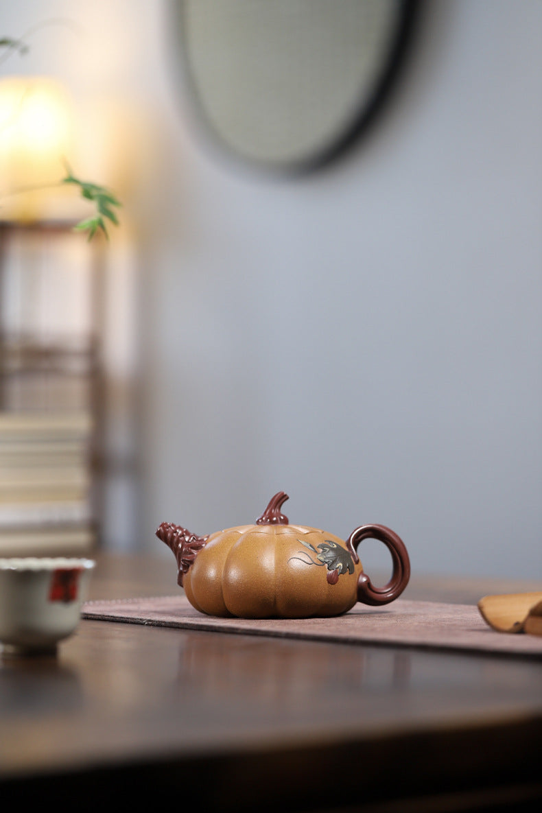 Duan Ni Teapot - Appliqué Pumpkin Form